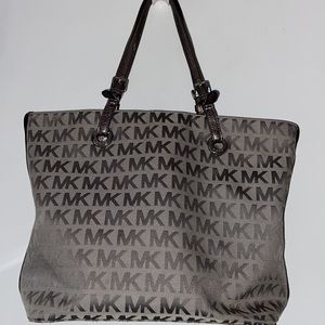 Michael Kors tote